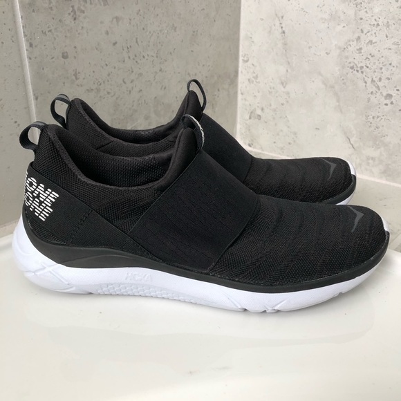 hoka hupana slip on